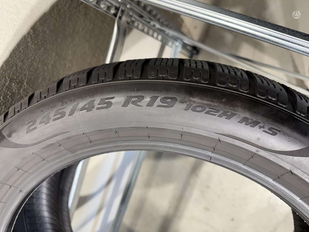 Pirelli PZero winter//2024m, зимние 245/45 R19