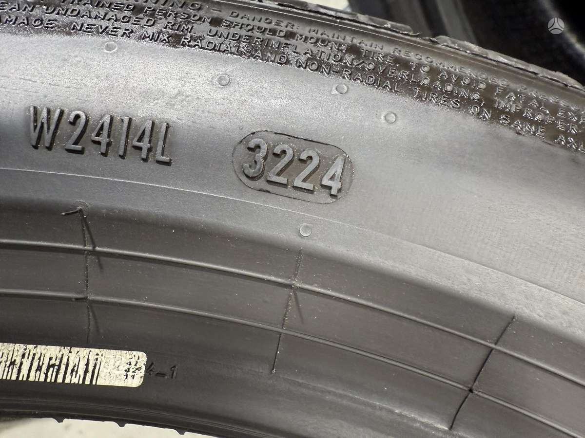 Pirelli PZero winter//2024m, зимние 245/45 R19