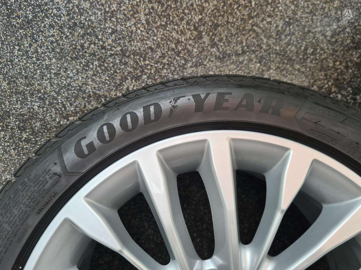Audi SU PADANGOM, легкосплавные , R18