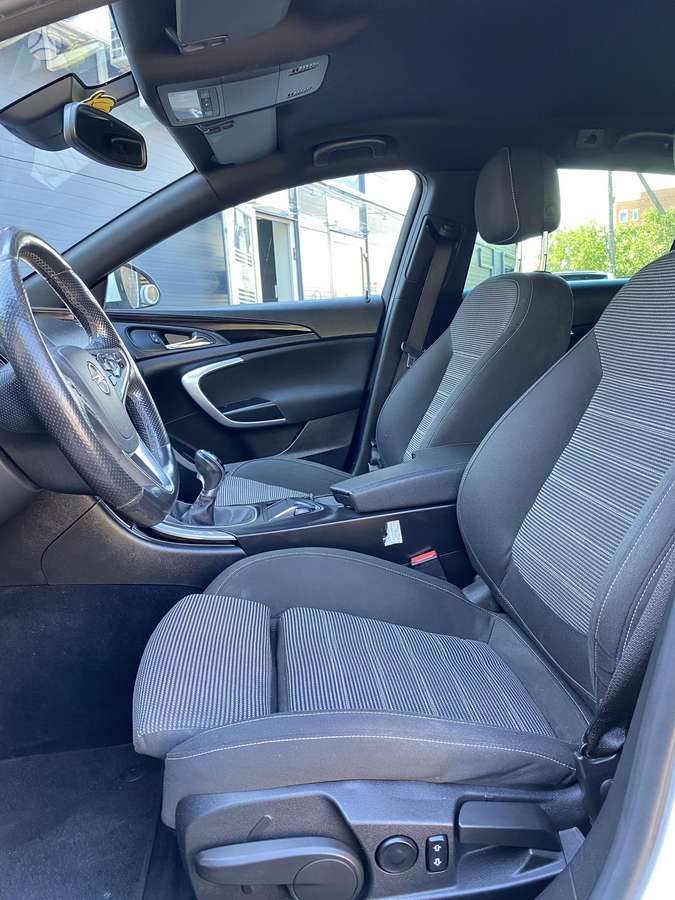 Opel Insignia, 2.0 l., Универсал