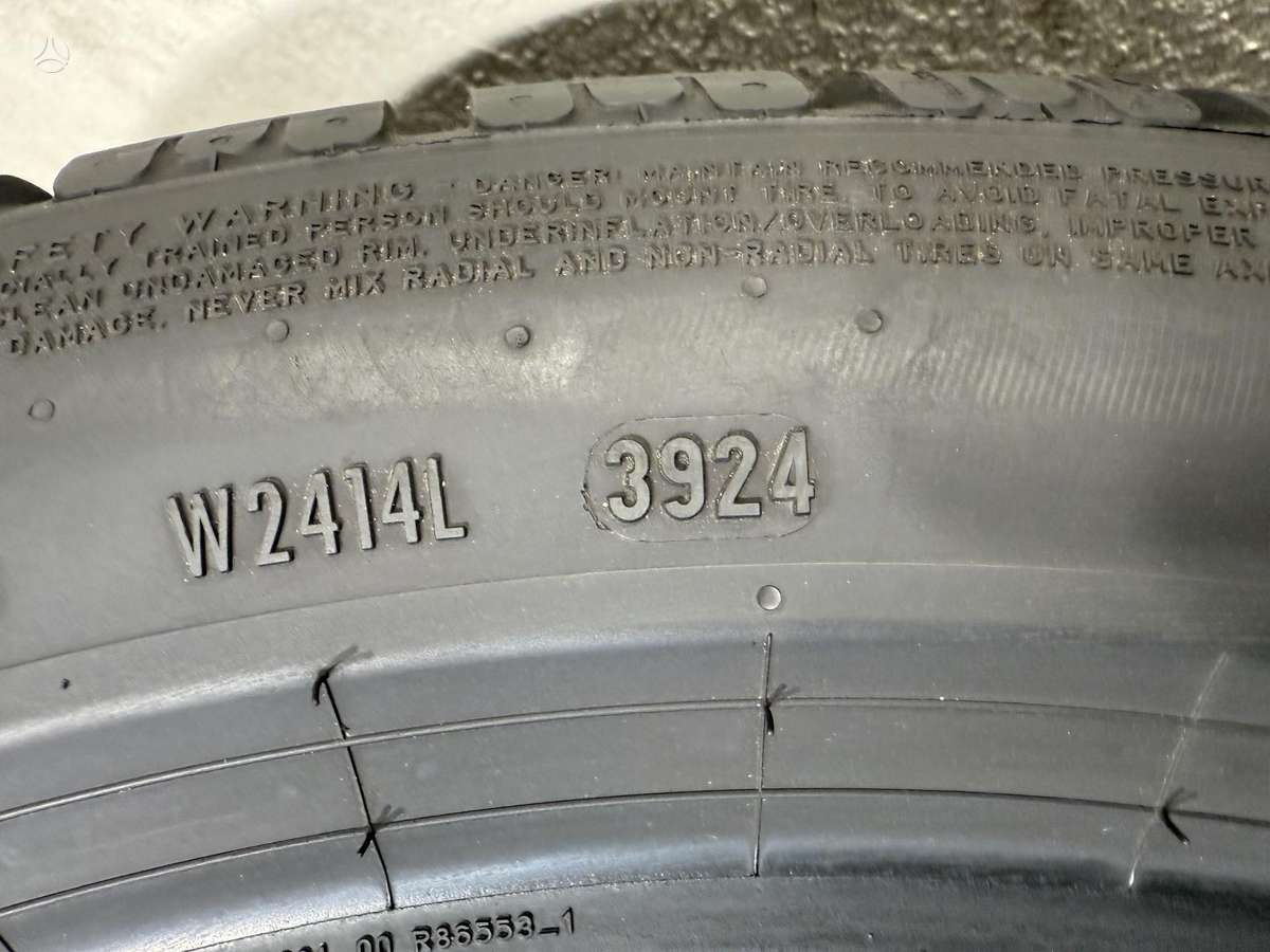 Pirelli PZero winter//2024m, žieminės 245/45 R19