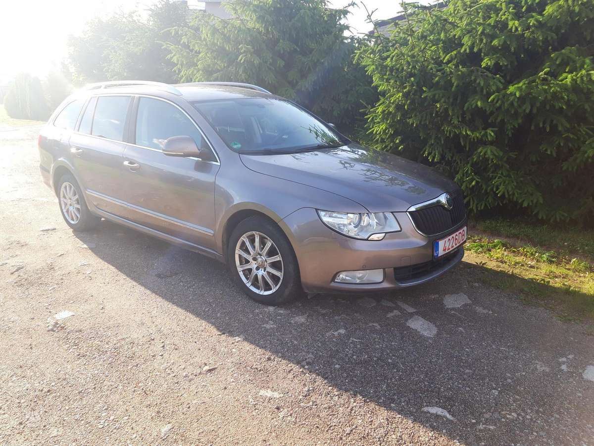 Skoda Superb, 2.0 l., Универсал
