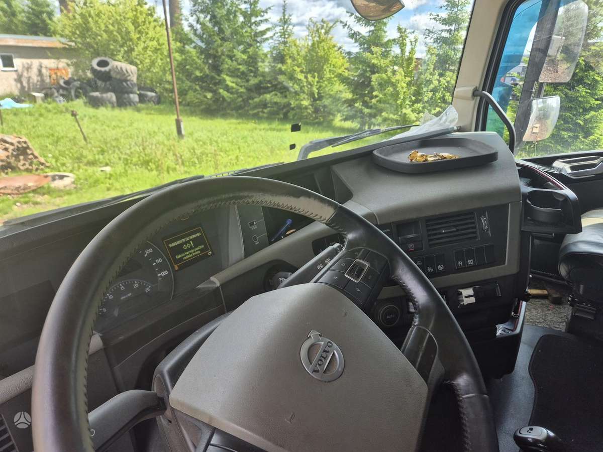 Volvo FH13, timber trucks