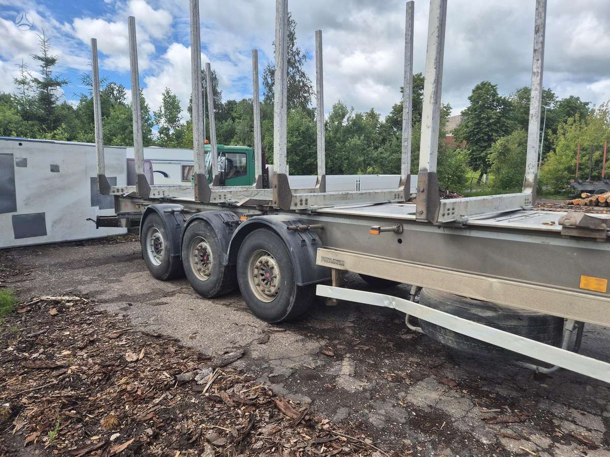 Volvo FH13, timber trucks