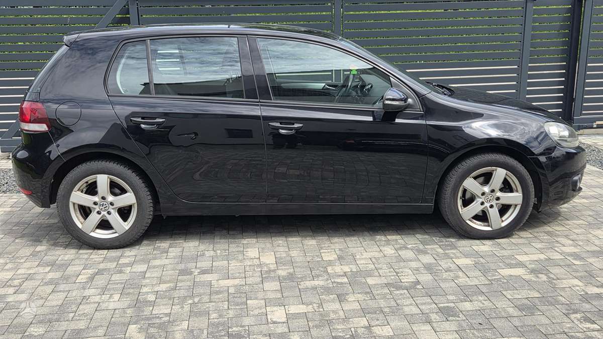 Volkswagen Golf - 7