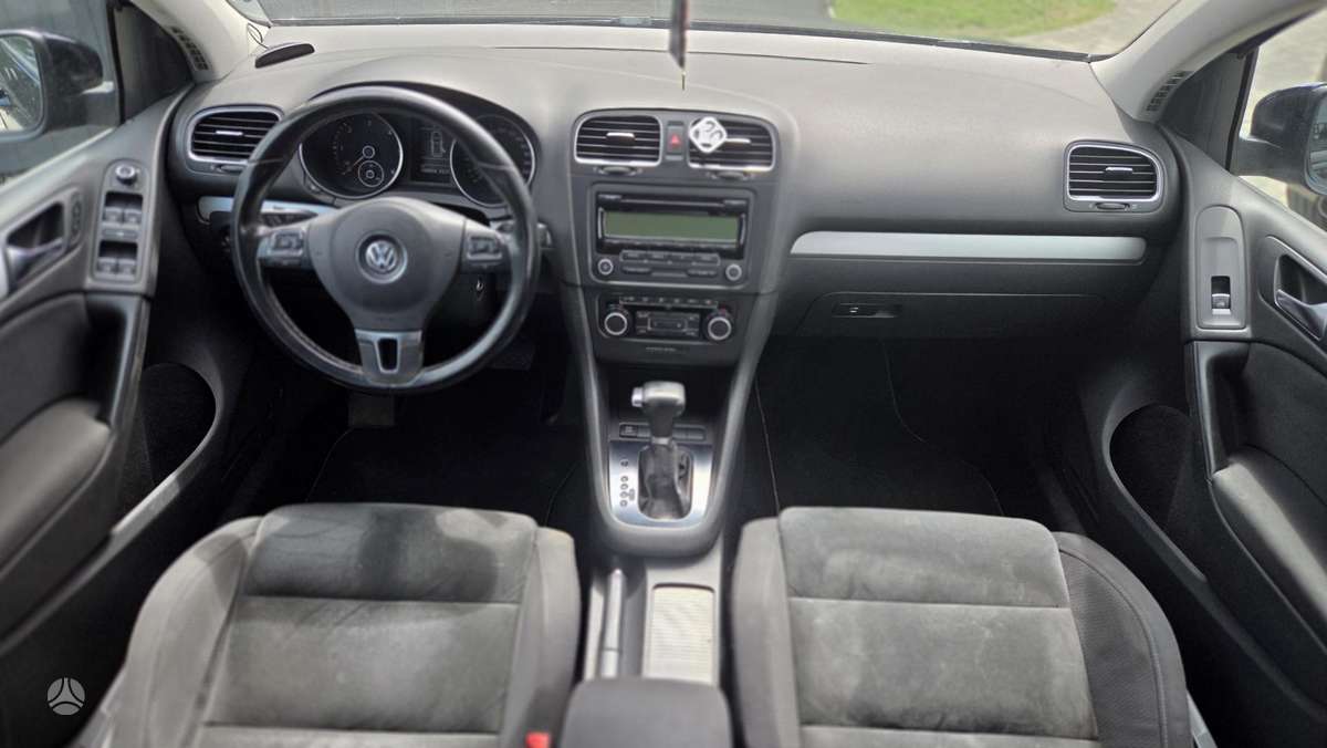 Volkswagen Golf - 9