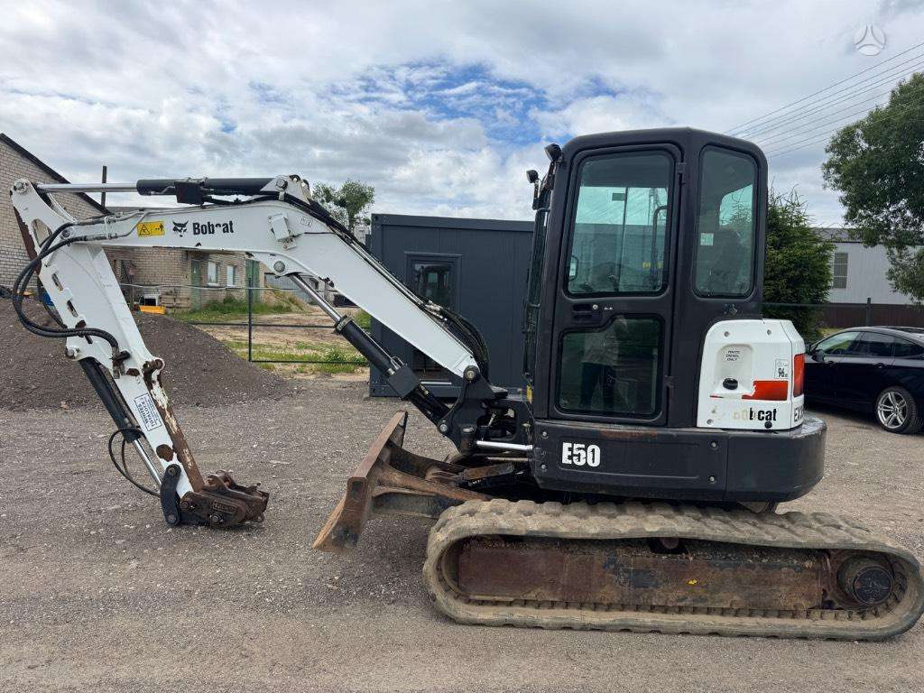 Bobcat E 50, mini excavator