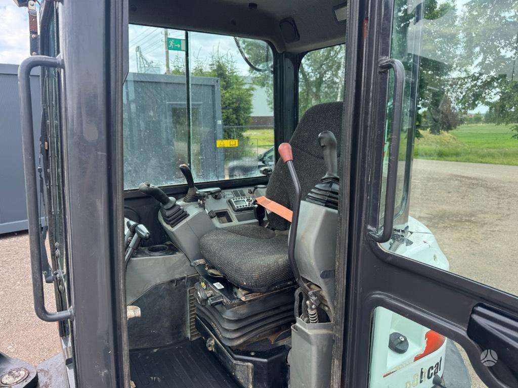 Bobcat E 50, mini ekskavatori