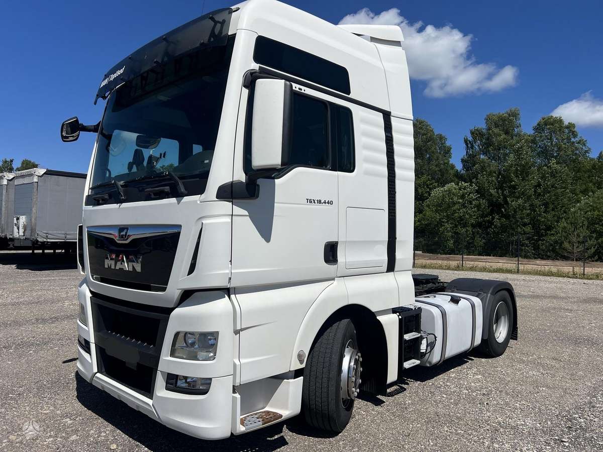 MAN 18.440 Retarder, double sleeper