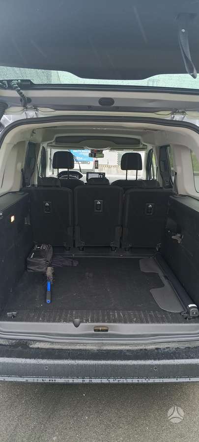 Peugeot Rifter - 8