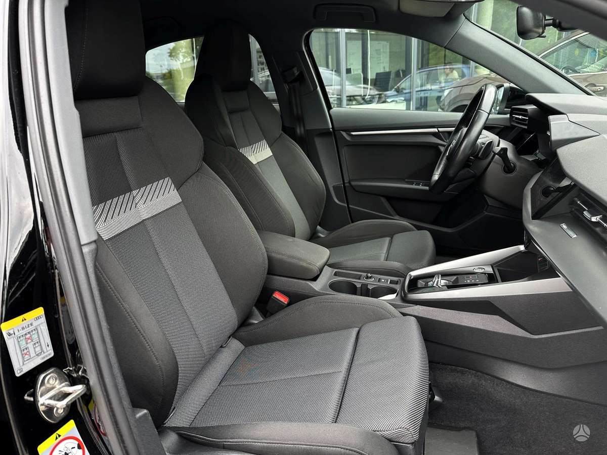 Audi A3, 1.0 l., Седан