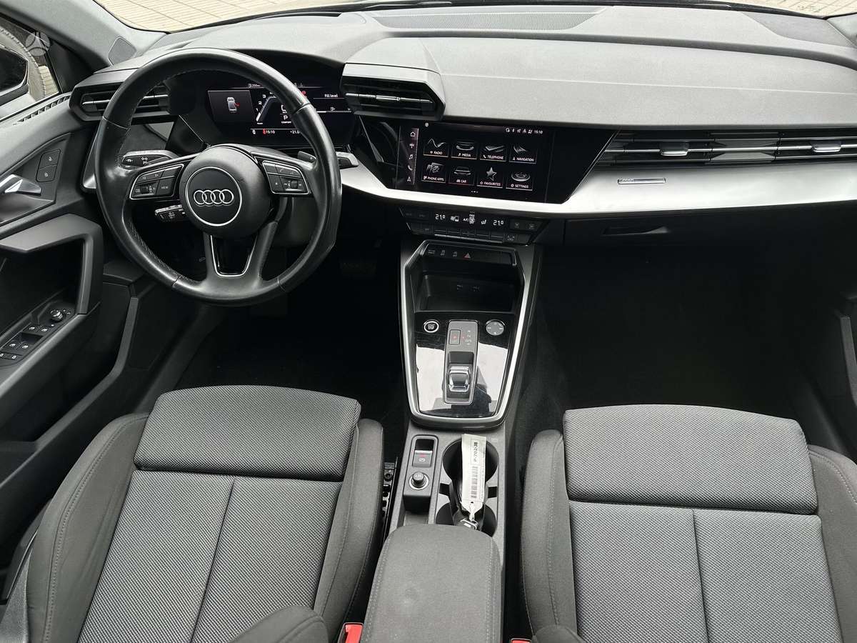 Audi A3, 1.0 l., Седан