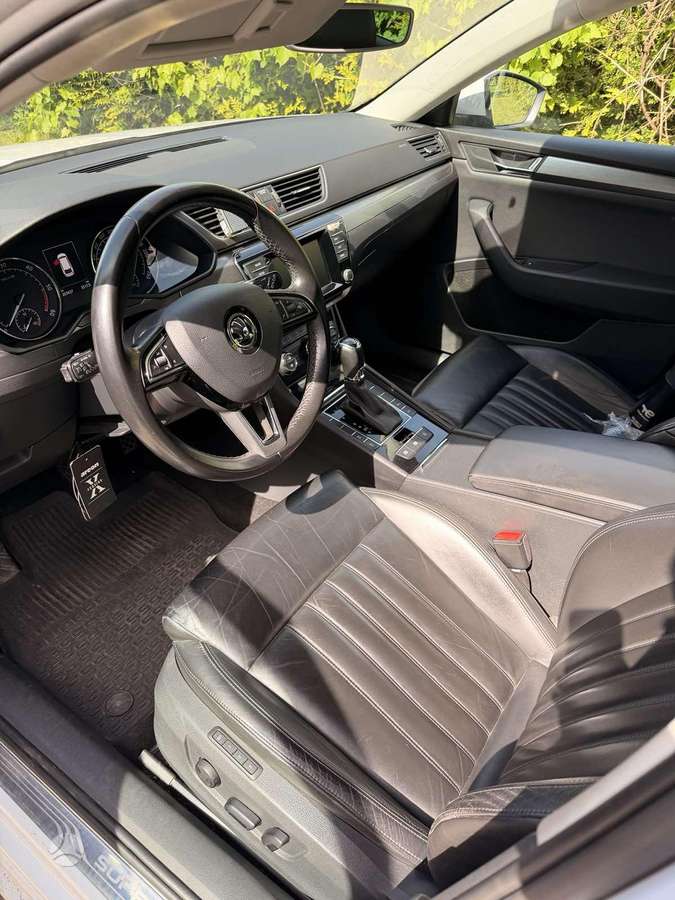 Skoda Superb, 2.0 l., Универсал