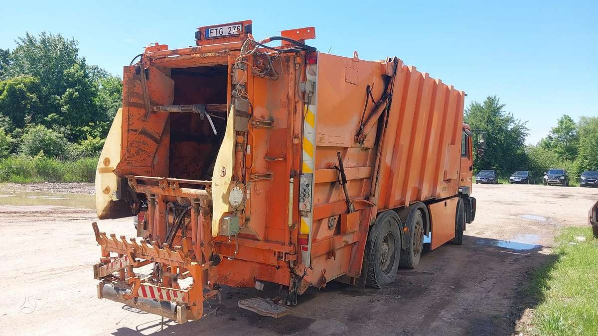 MAN 25264, garbage trucks