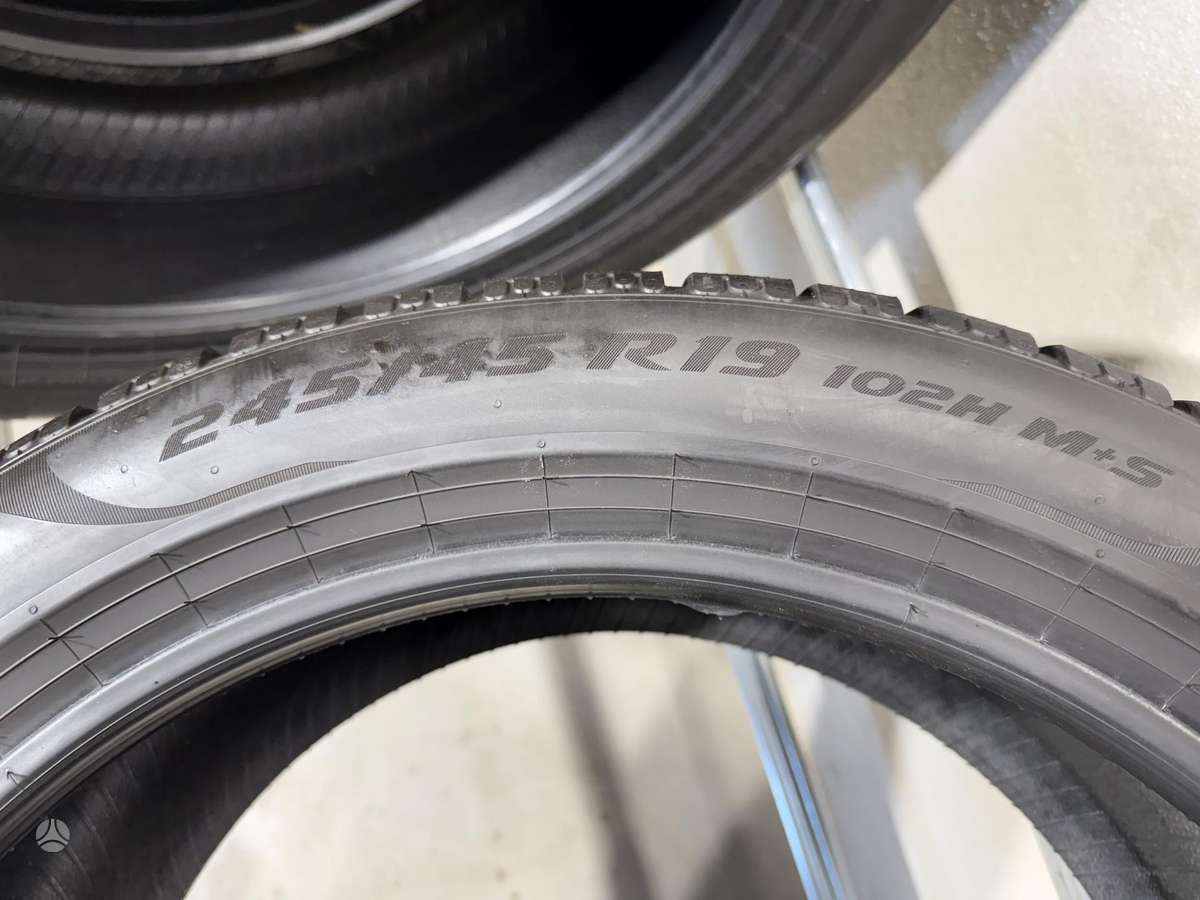 Pirelli PZero winter//2023m, žieminės 245/45 R19