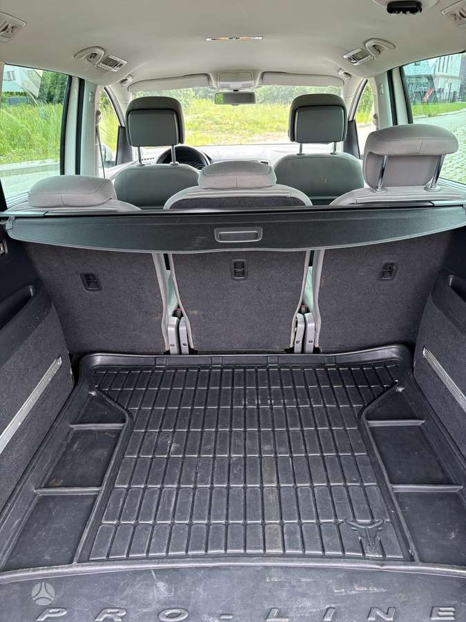 SEAT Alhambra - 9
