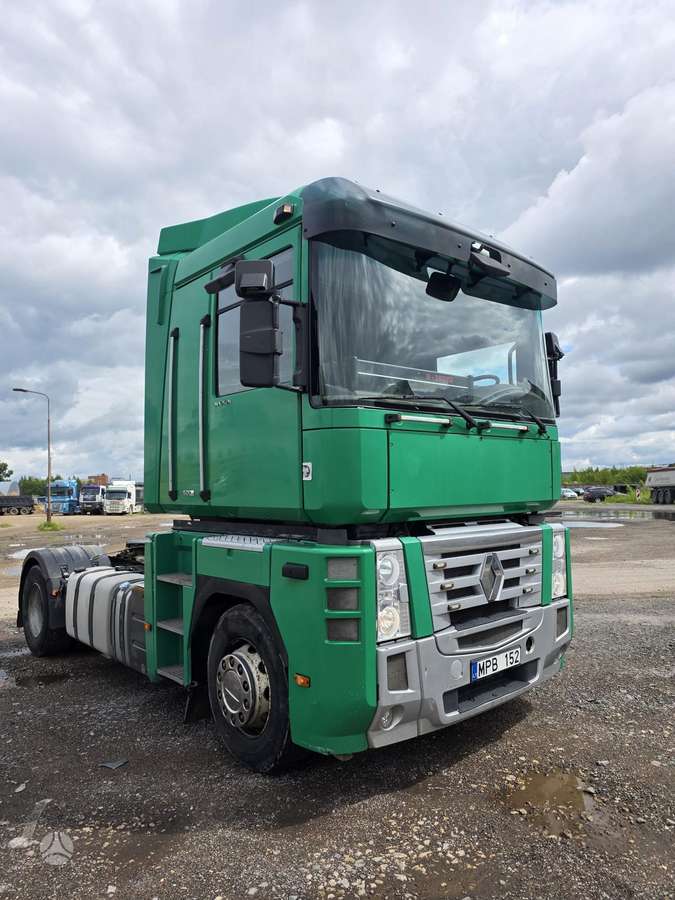 Renault Magnum-500, single sleeper