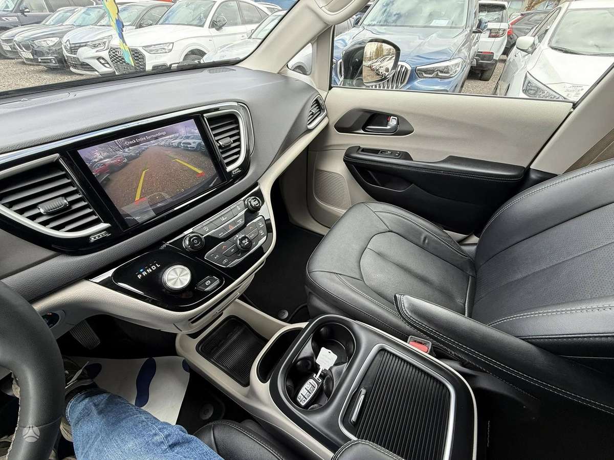 Chrysler Pacifica, 3.6 l., Минивэн