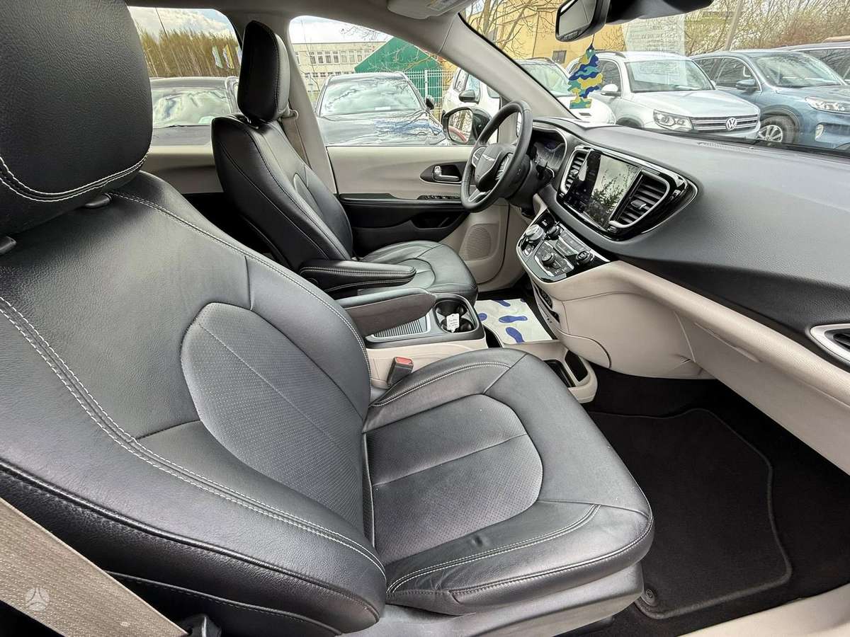 Chrysler Pacifica, 3.6 l., Минивэн