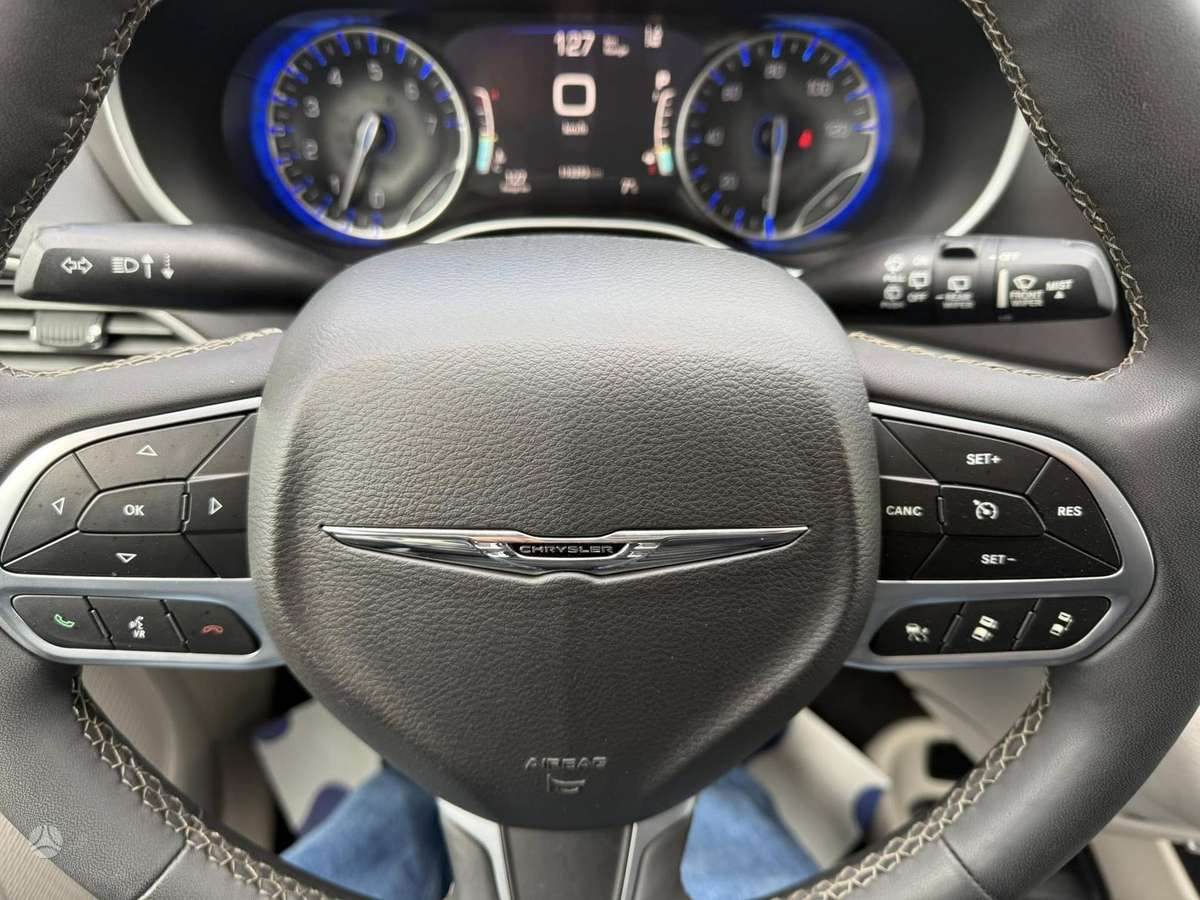 Chrysler Pacifica, 3.6 l., Минивэн