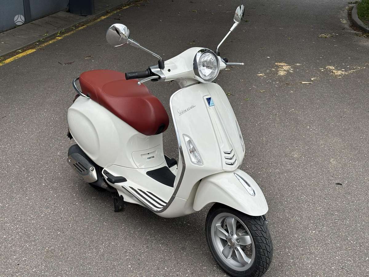 Piaggio Vespa 50cc, мотороллеры / мопеды