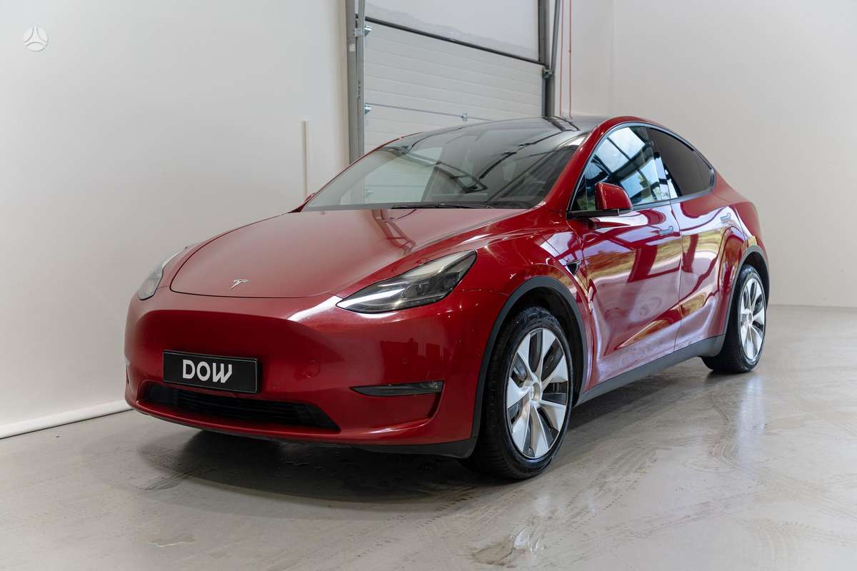 Tesla Model Y, 82 kWh, off-road / crossover