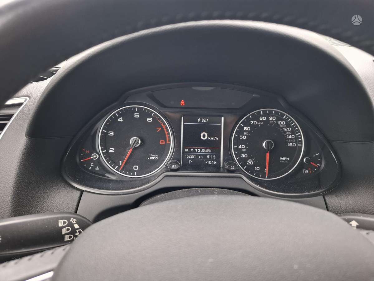 Audi Q5, 2.0 l., off-road / crossover