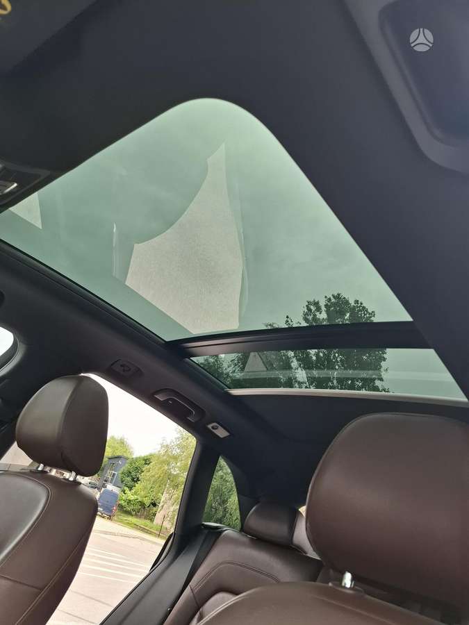 Audi Q5, 2.0 l., off-road / crossover