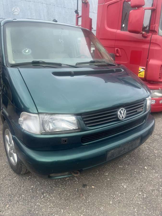 Volkswagen Caravelle