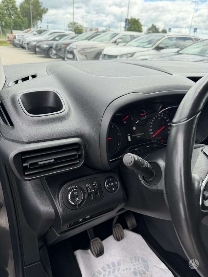 Opel Combo, 1.5 l., Минивэн