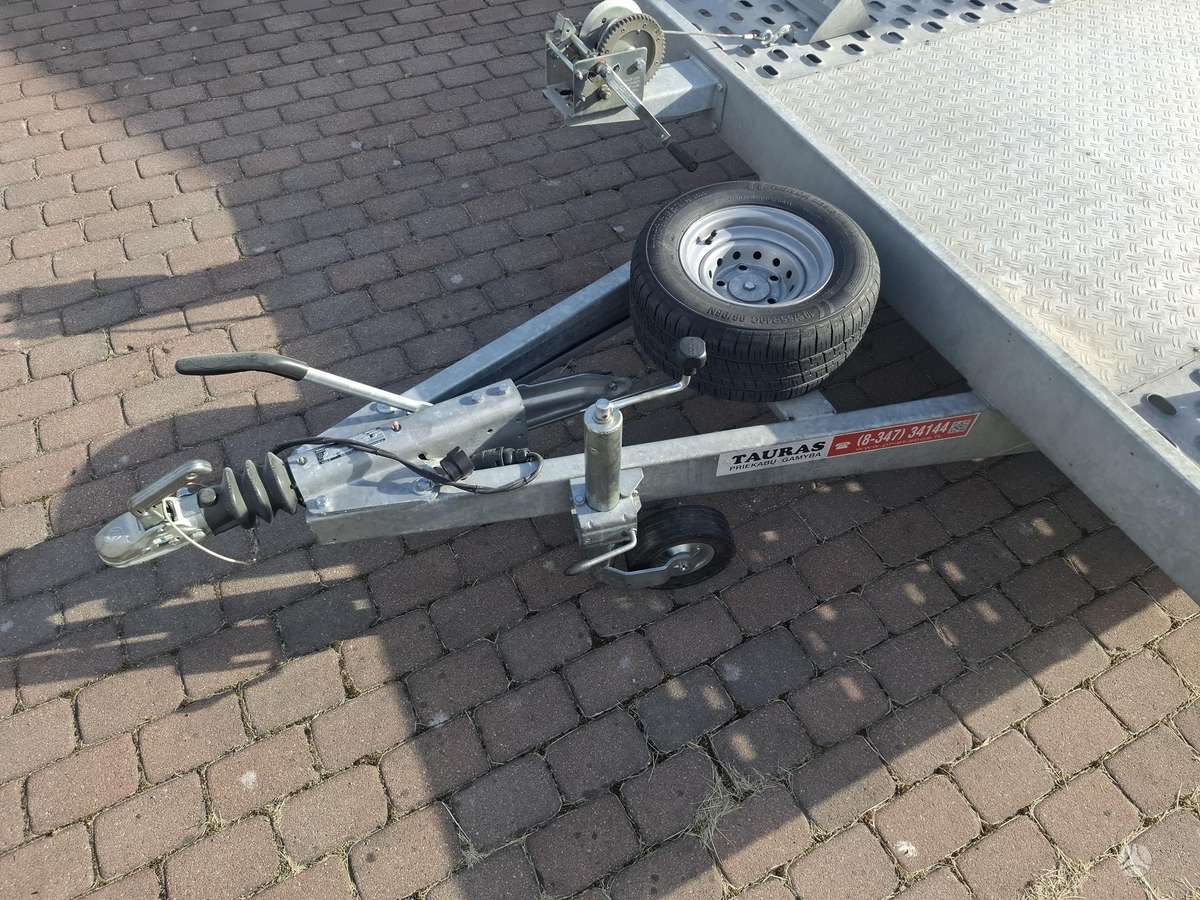 Tauras Tauras AA 2500, platformos