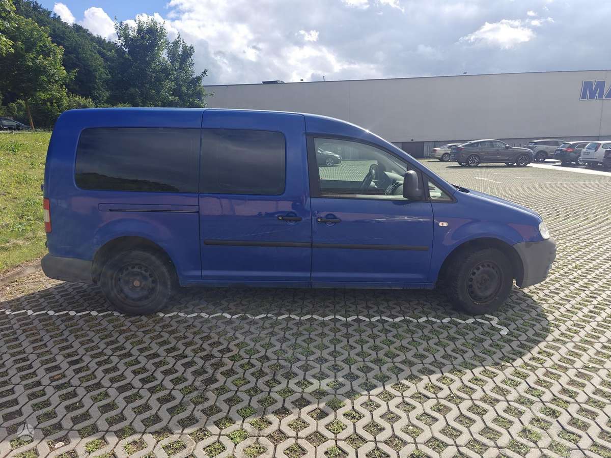 Volkswagen Caddy Maxi - 4