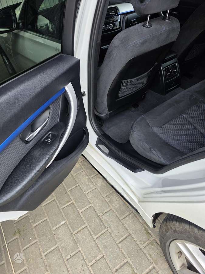 BMW 320, 2.0 l., wagon
