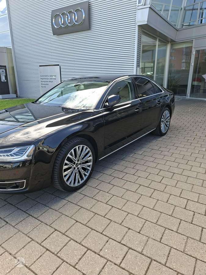 Audi A8, 3.0 l., Седан