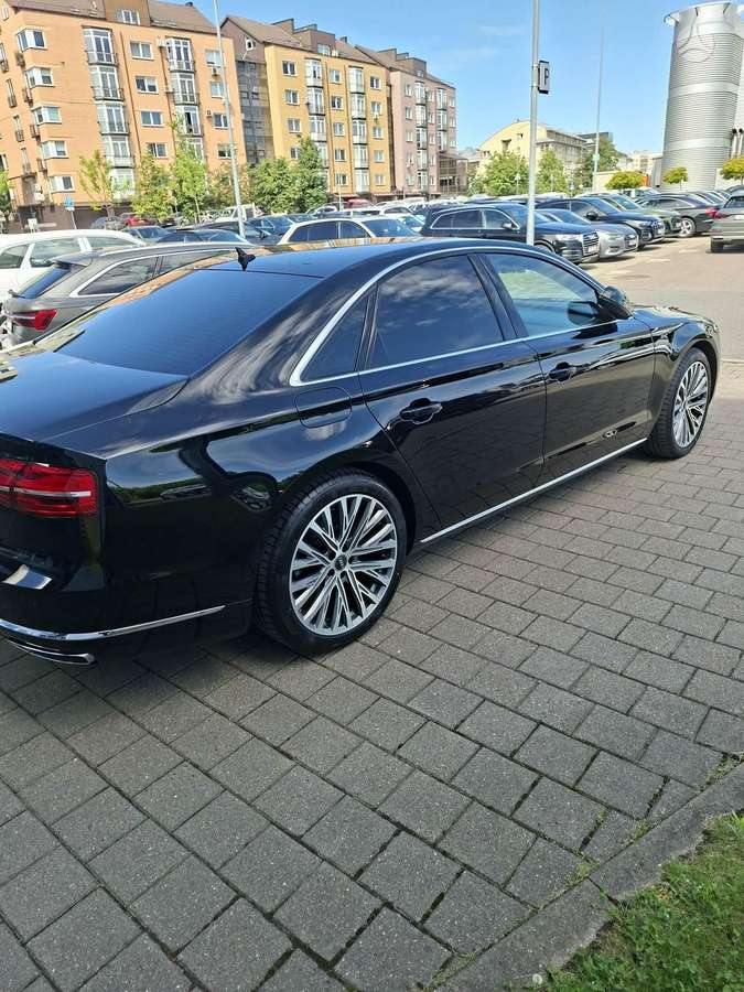 Audi A8, 3.0 l., Седан