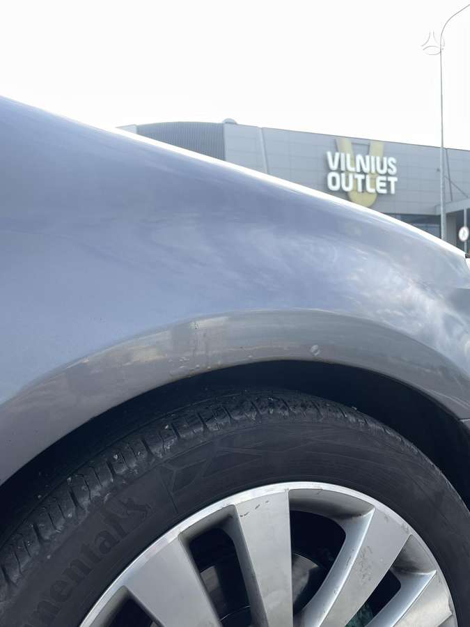 Volkswagen Golf - 5