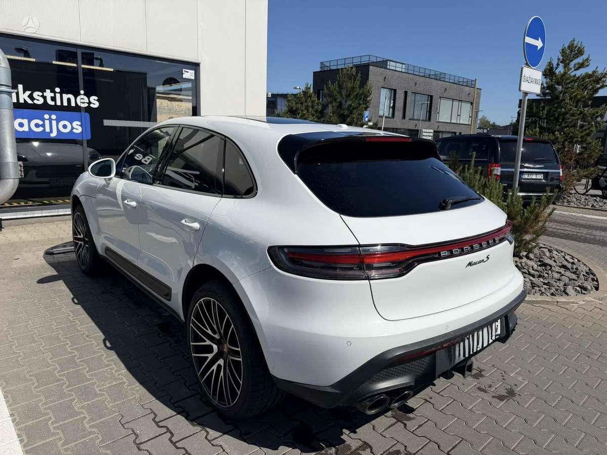 Porsche Macan - 4