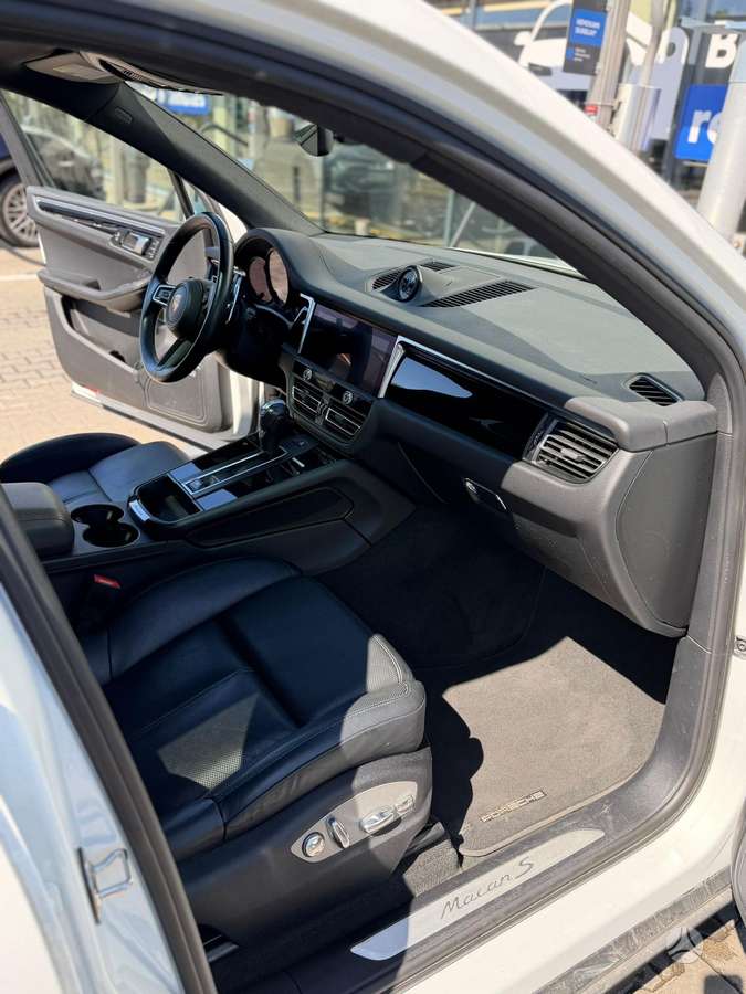 Porsche Macan - 5