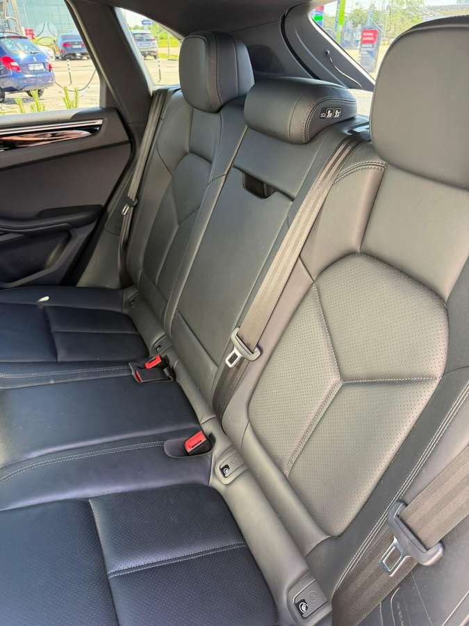 Porsche Macan - 9