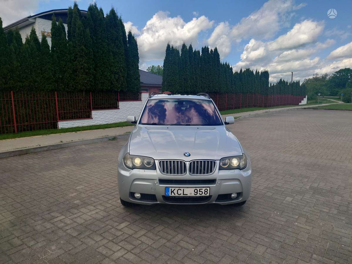 BMW X3, off-road / crossover