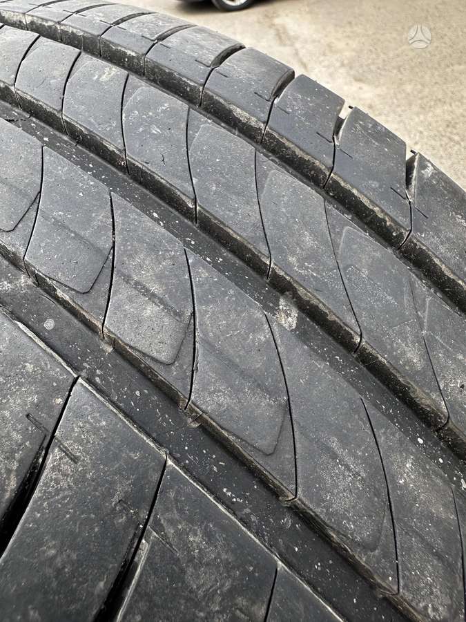 Michelin Agilis, летние 235/65 R16