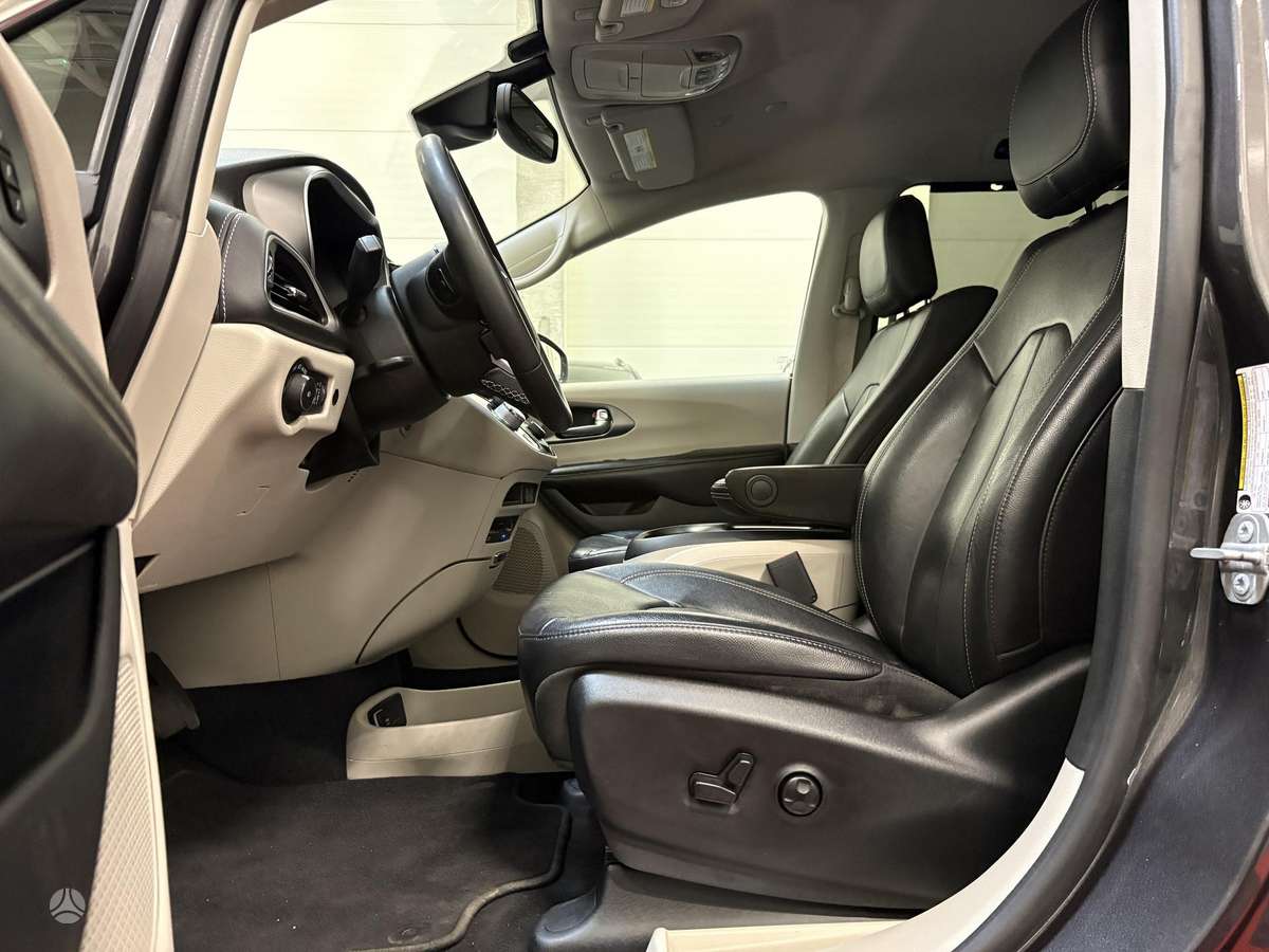 Chrysler Pacifica, 3.6 l., Минивэн