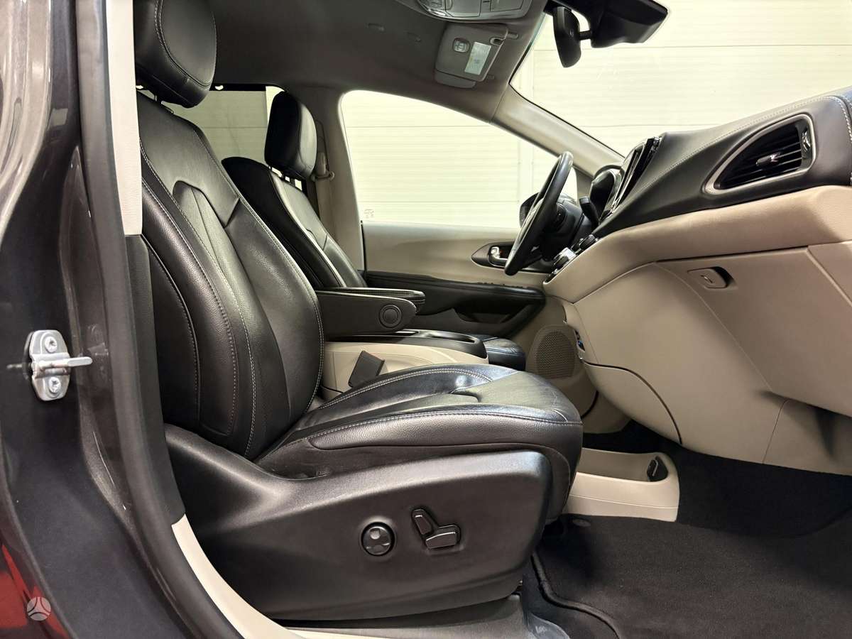 Chrysler Pacifica, 3.6 l., Минивэн