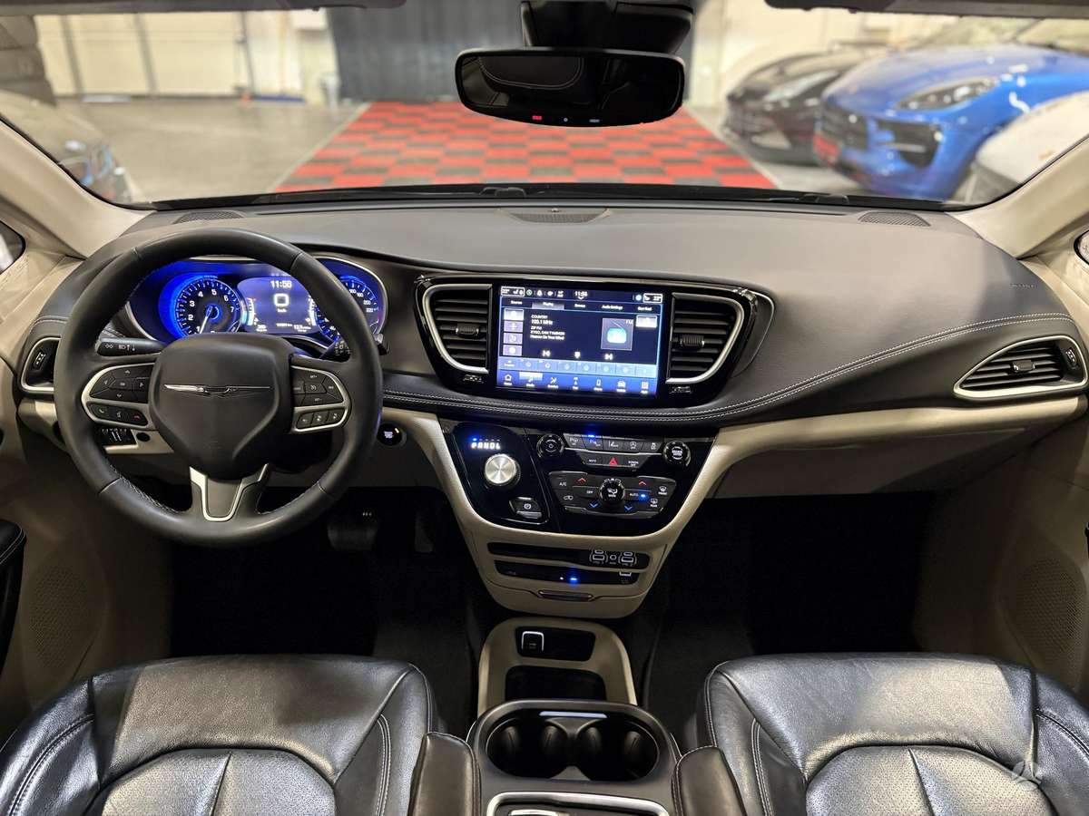 Chrysler Pacifica, 3.6 l., Минивэн