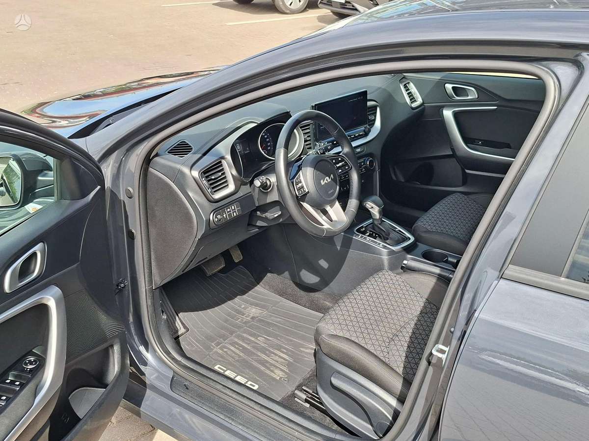 Kia Ceed, 1.5 l., hatchback