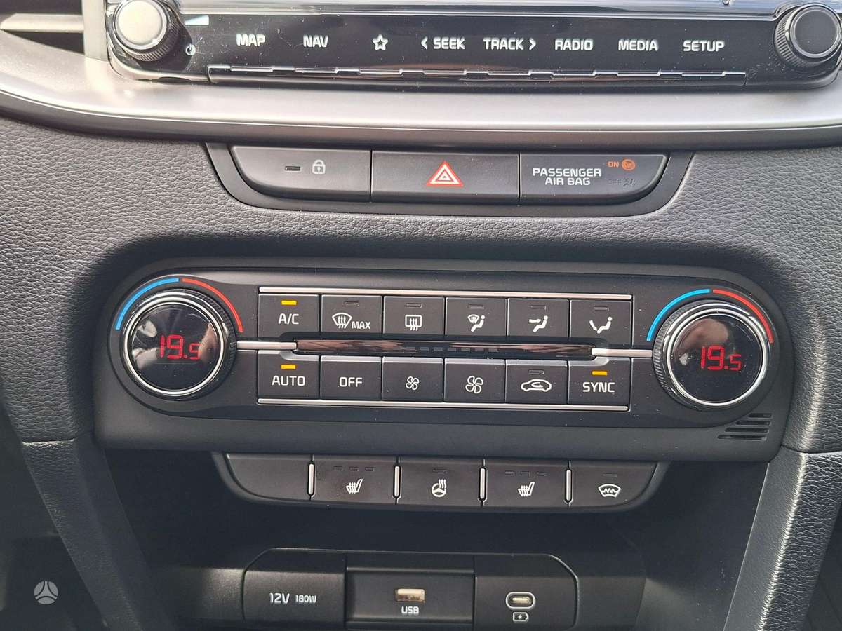 Kia Ceed, 1.5 l., hatchback