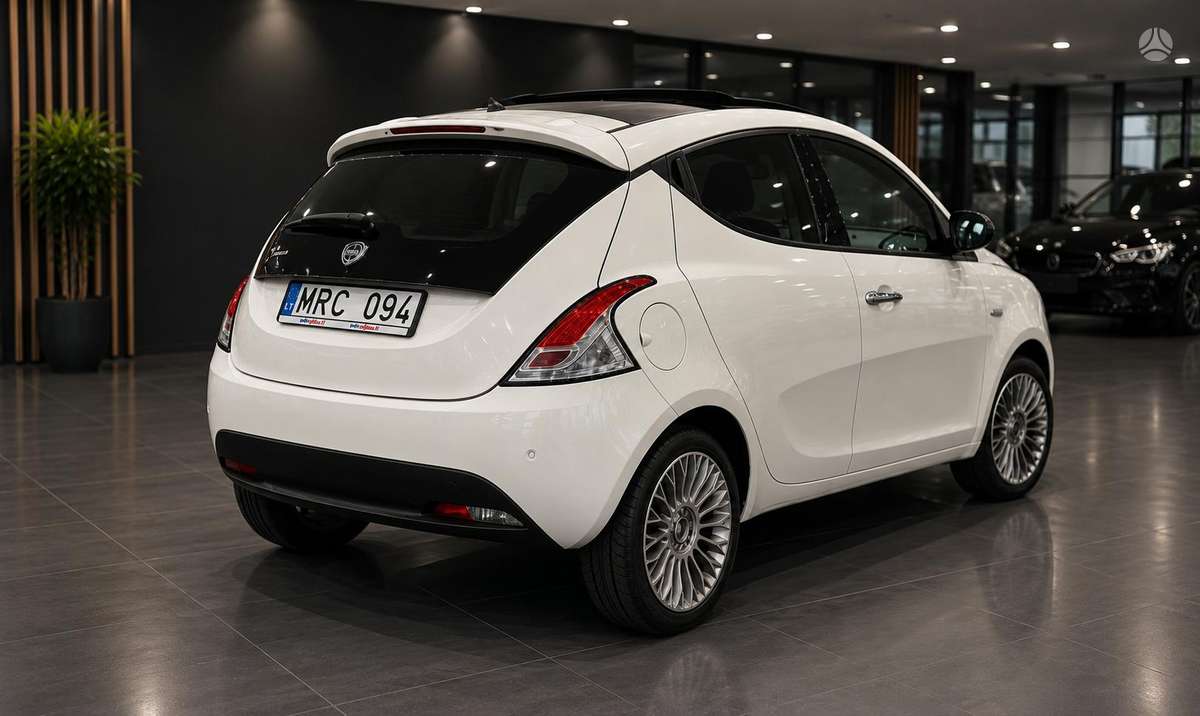 Lancia Ypsilon, 0.9 l., hatchback