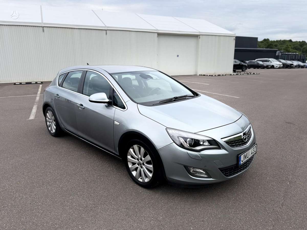 Opel Astra, 1.4 l., Хэтчбек