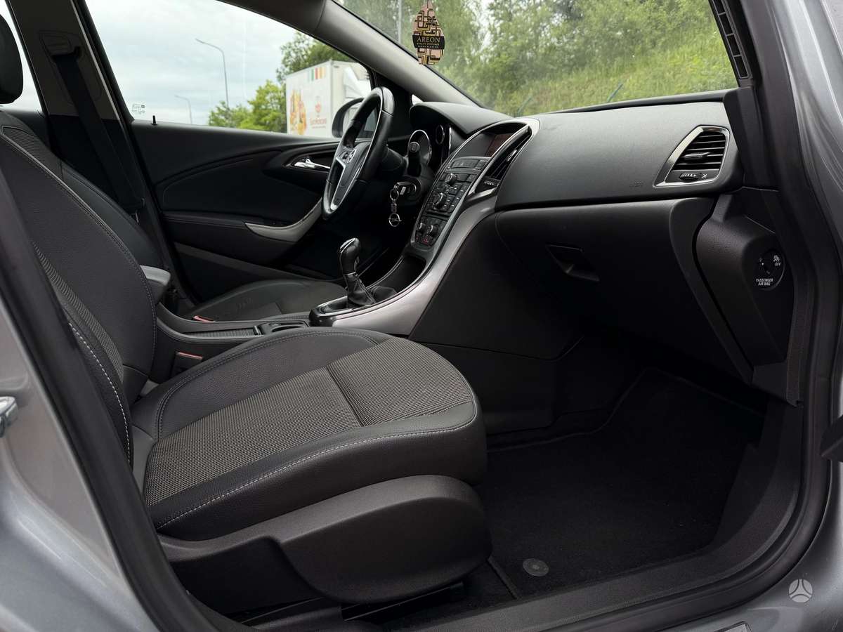 Opel Astra, 1.4 l., Хэтчбек