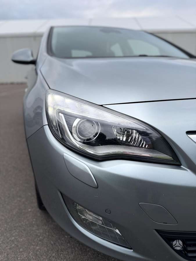 Opel Astra, 1.4 l., Хэтчбек